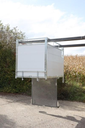 KERBL-Kaelberbox-Premium-mit-schwenkbarem-Boden-K-14616-8_1920x1920.webp