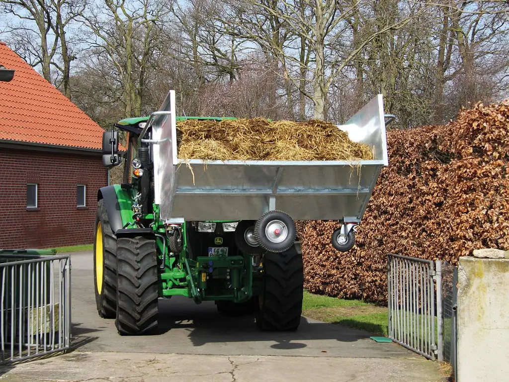 grossraumkuli_traktor_05.webp