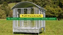 Profi-Viereckraufe mit Sicherheits-Pferdefressgittern und Dach