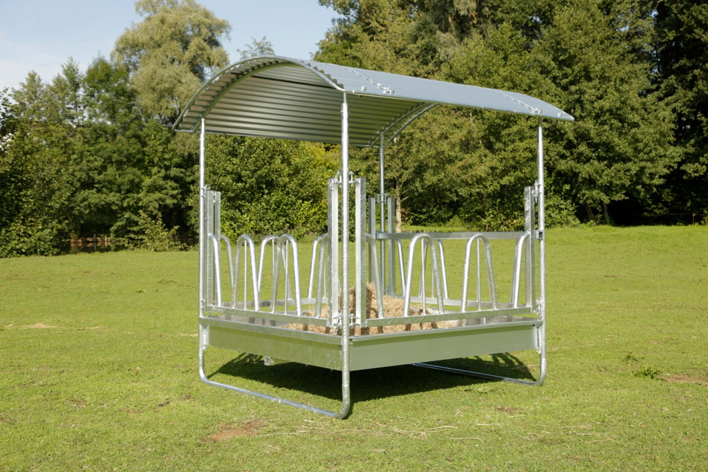 Viereckraufe Standard mit Palisadenfressgitter